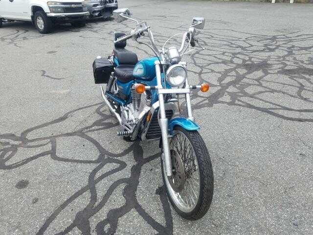 Suzuki VS800