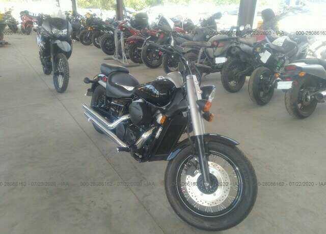 Honda VT750 (Shadow Phantom)
