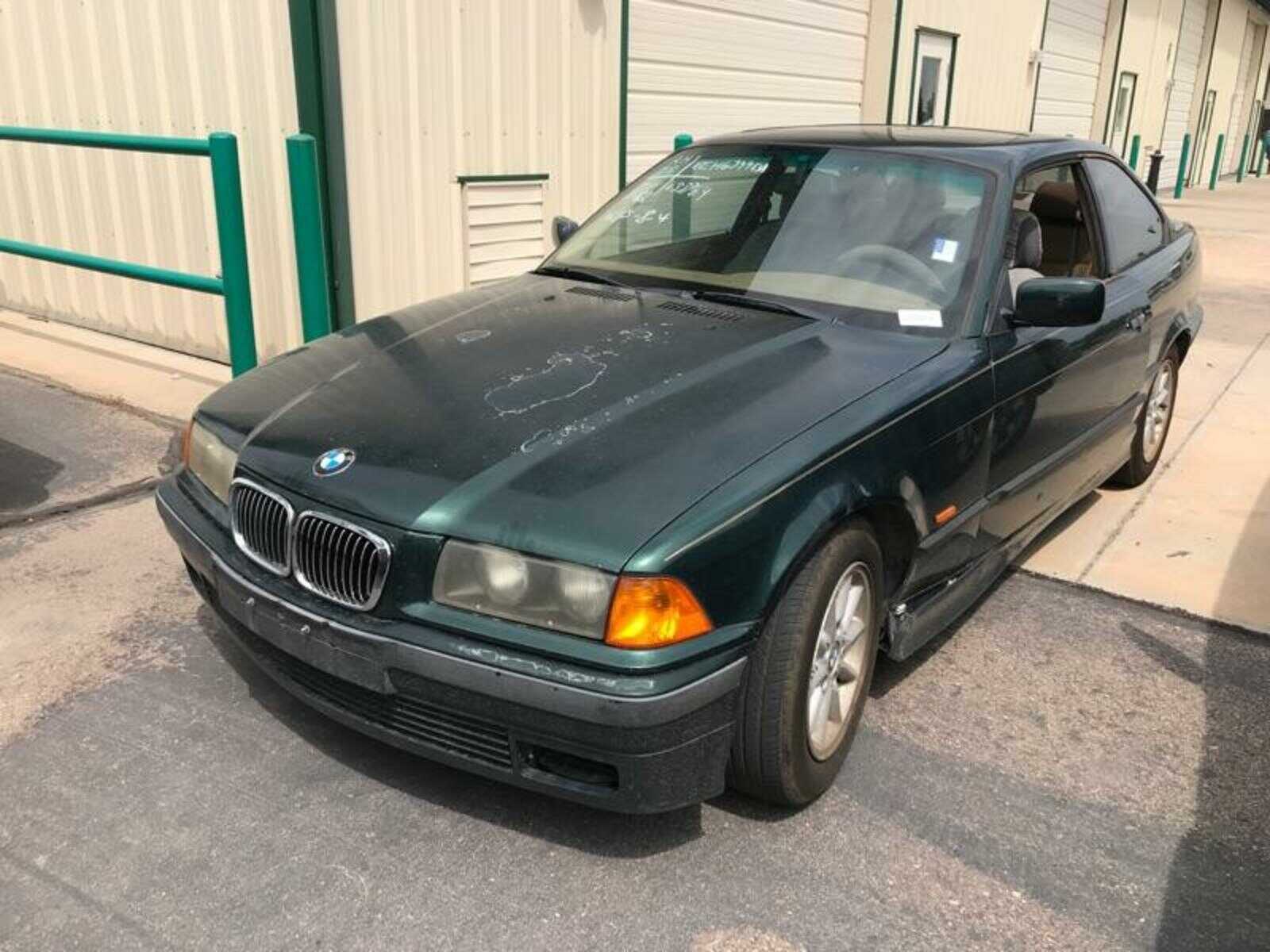 BMW 323is