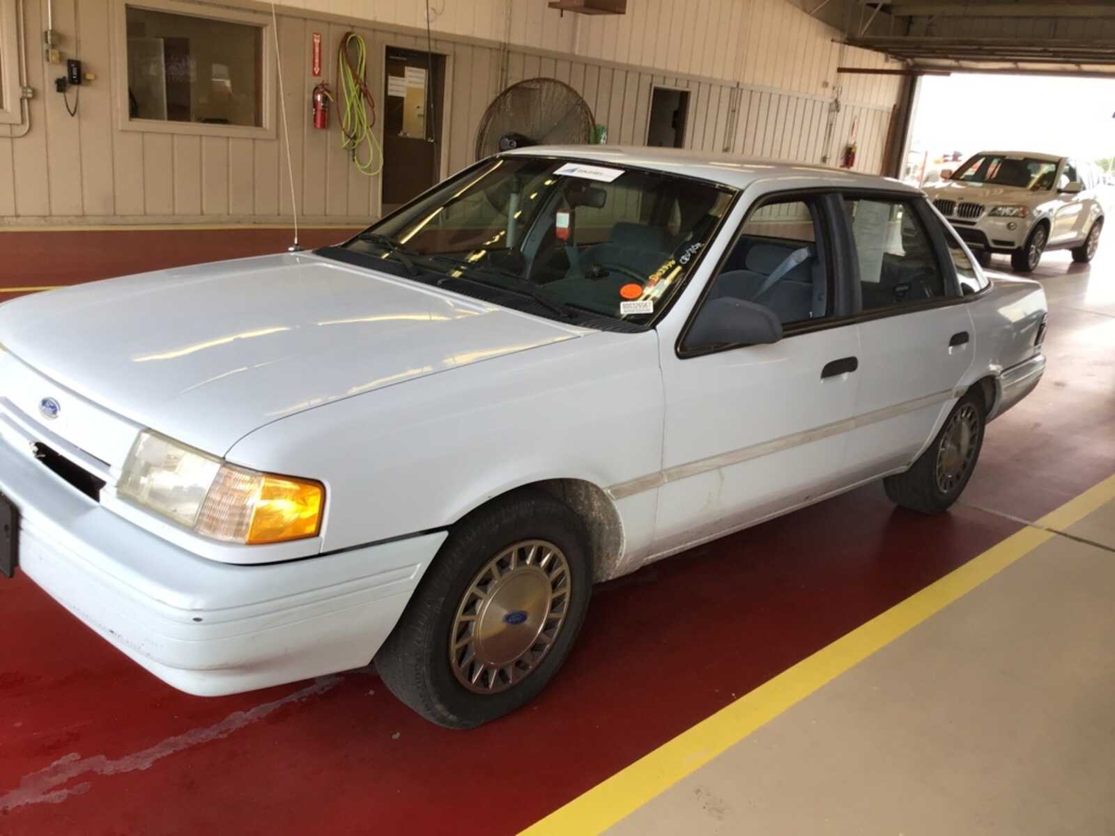 Ford Tempo