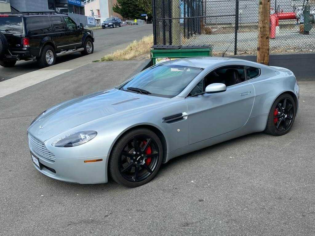 Aston Martin V8 Vantage