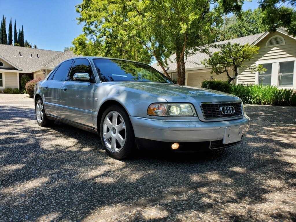 Audi S8