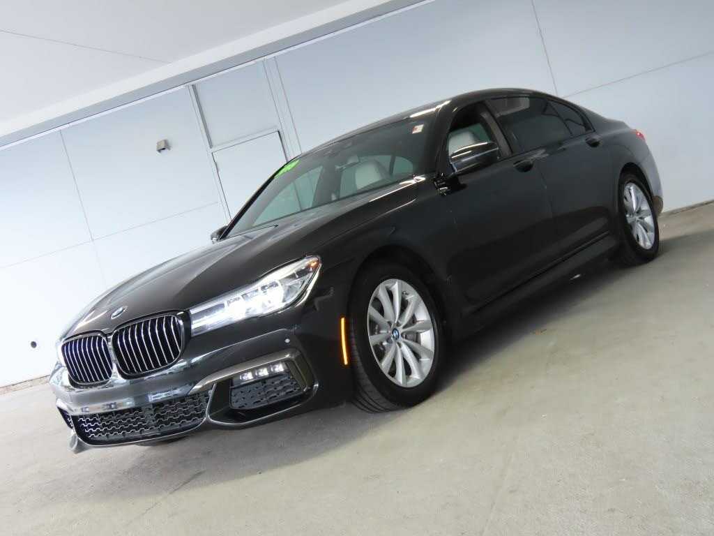 2019 BMW 740i