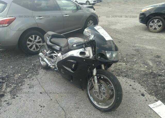Suzuki GSX-R750