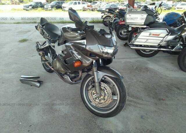 Honda VTR1000F (SUPERHAWK)