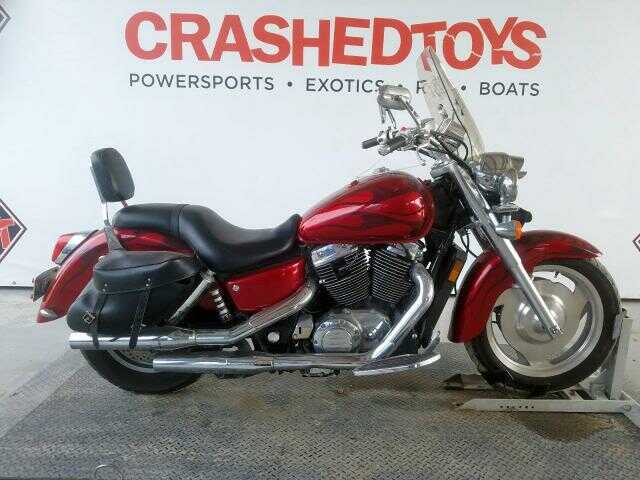 Honda VT1100C2 (SHADOW SABRE)