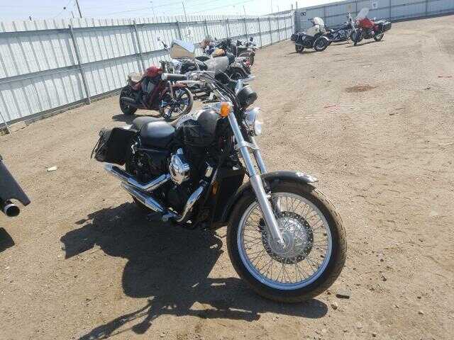 Honda VT750 (Shadow)