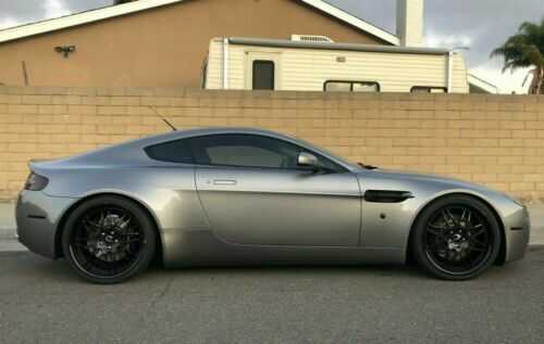 Aston Martin V8 Vantage