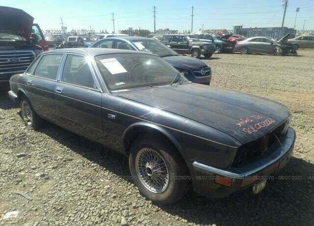 Jaguar XJ6