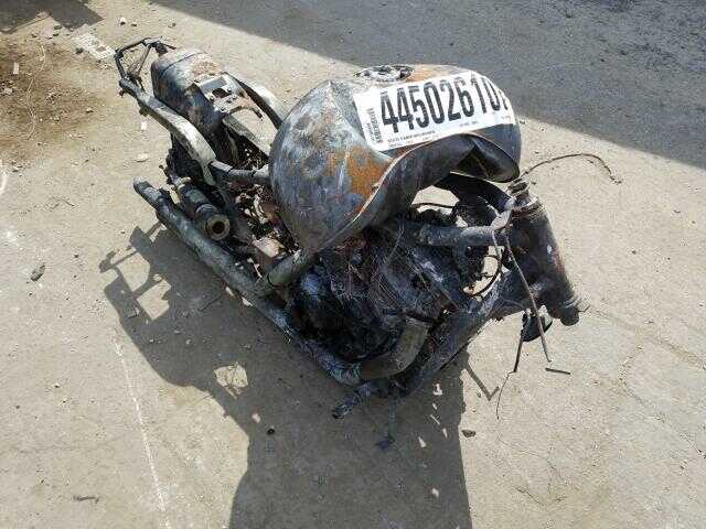 Suzuki VZ800