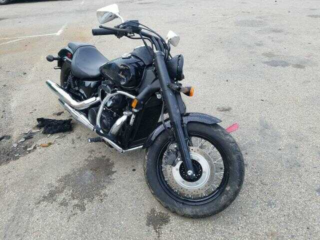 Honda VT750 (Shadow Phantom)
