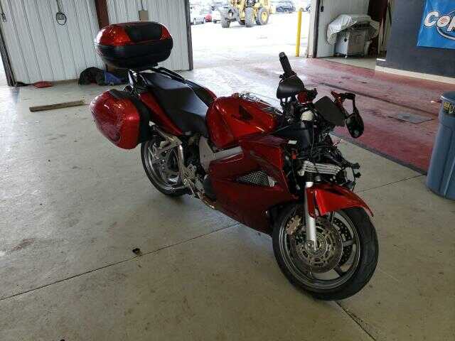 Honda VFR800A (INTERCEPTOR)
