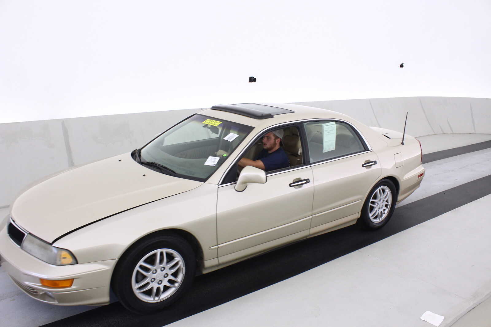 Mitsubishi Diamante