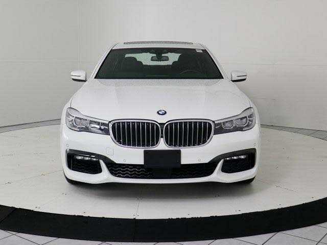 2017 BMW 740e