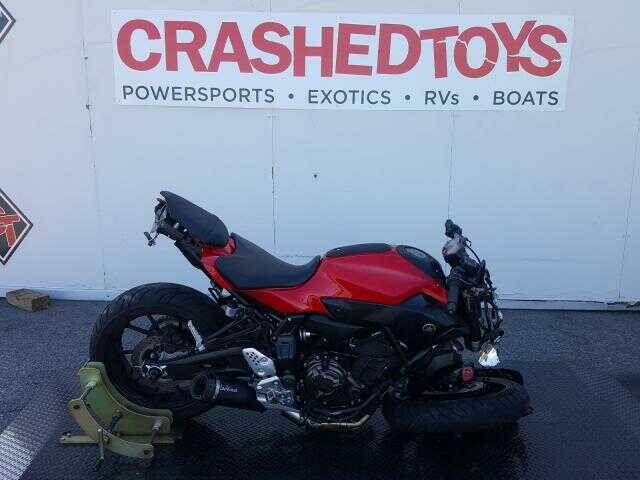 YAMAHA