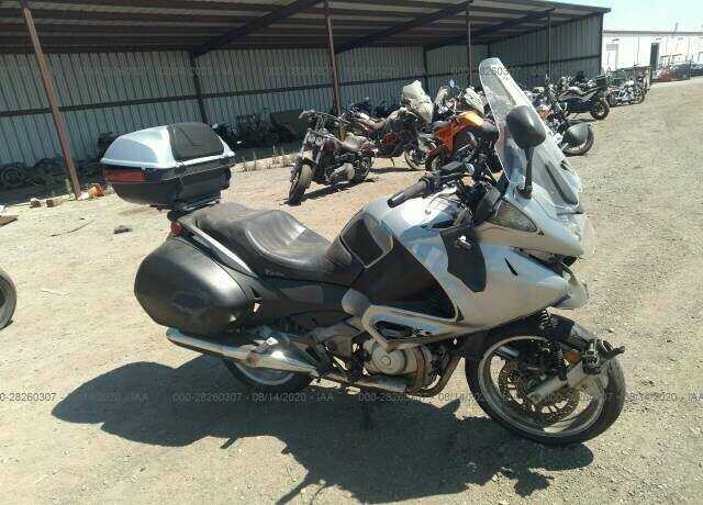 Honda NT700VA/NT700V