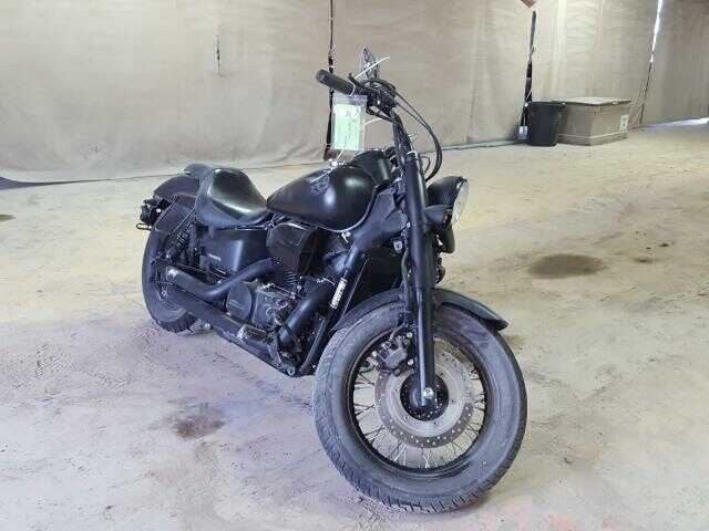 Honda VT750 (Shadow Phantom)