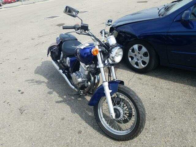 Suzuki GZ250