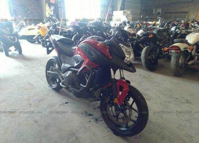 Honda NC700XD (NC700X DCT)