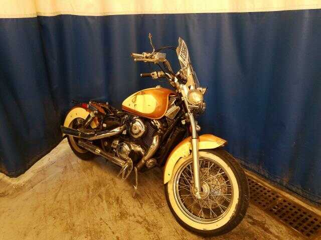 Honda VT1100C2 (SHADOW ACE)