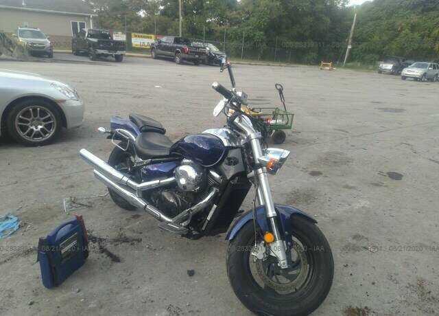 Suzuki VZ800