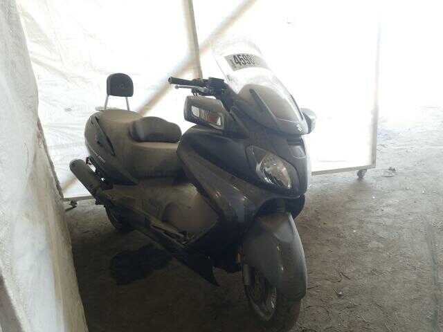Suzuki AN650