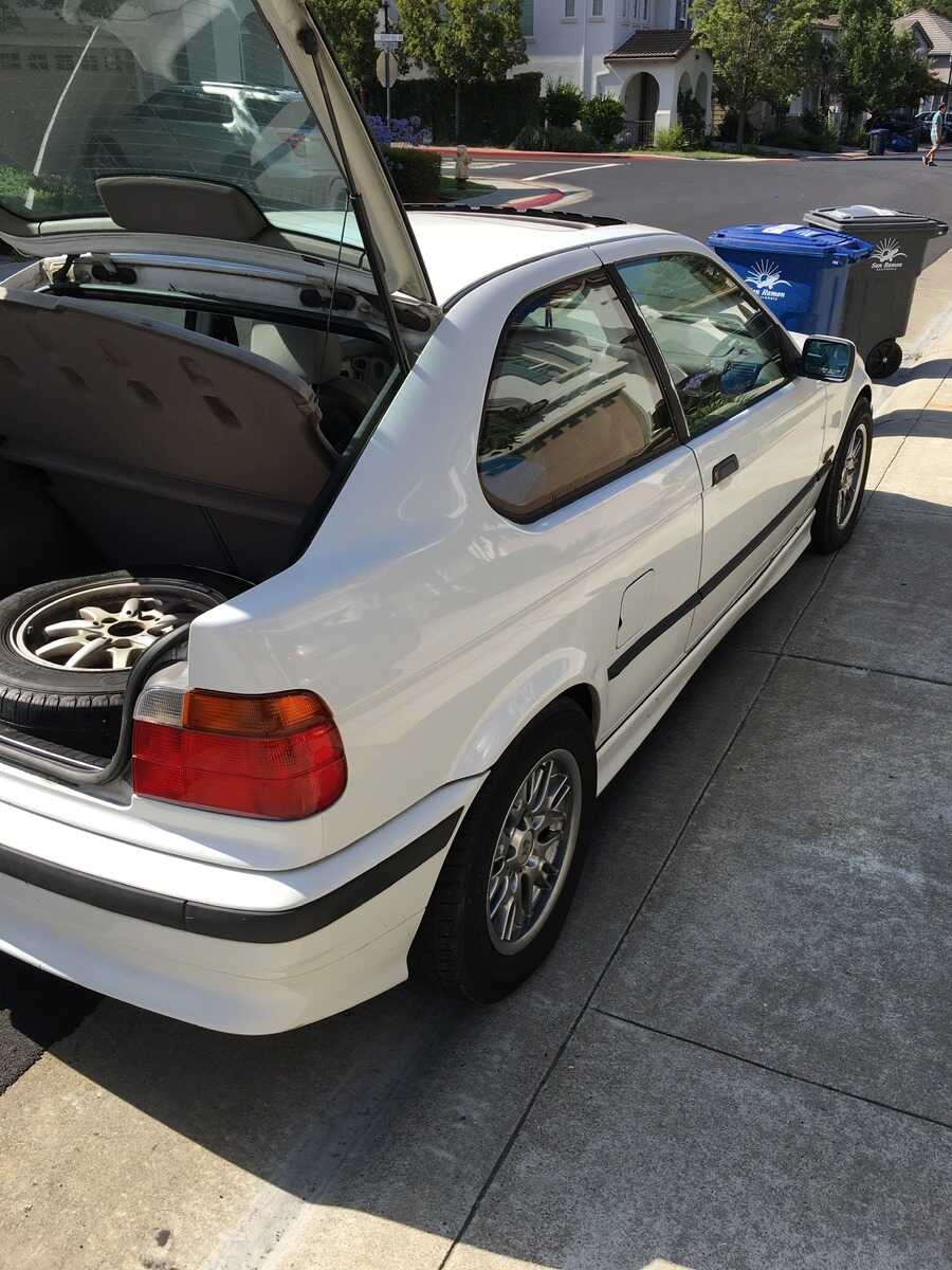 BMW 318ti