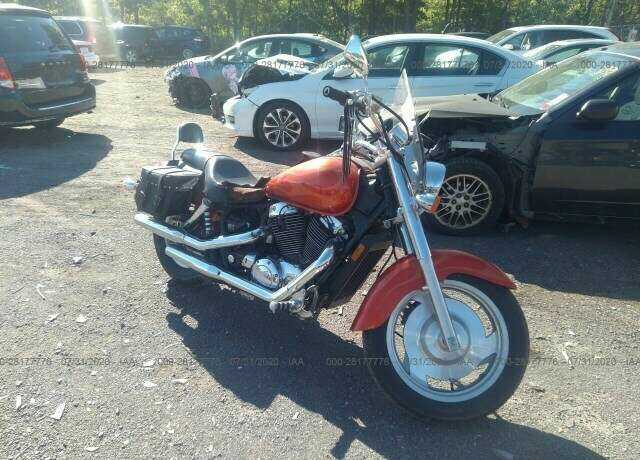 Honda VT1100C2 (SHADOW SABRE)