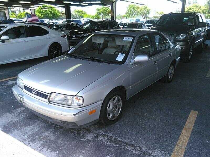 Infiniti G20