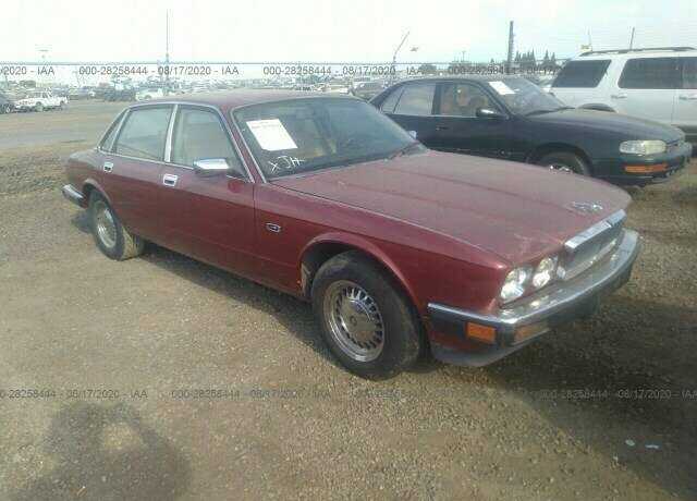 Jaguar XJ6
