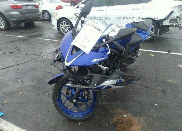 YAMAHA