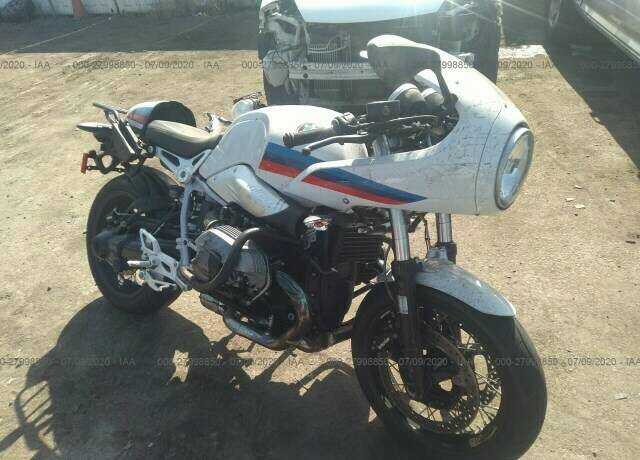 BMW R nineT