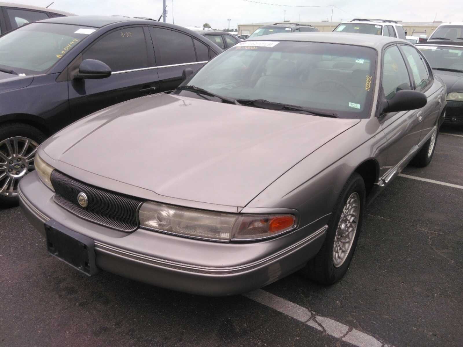Chrysler LHS