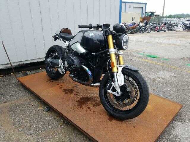 BMW R nineT