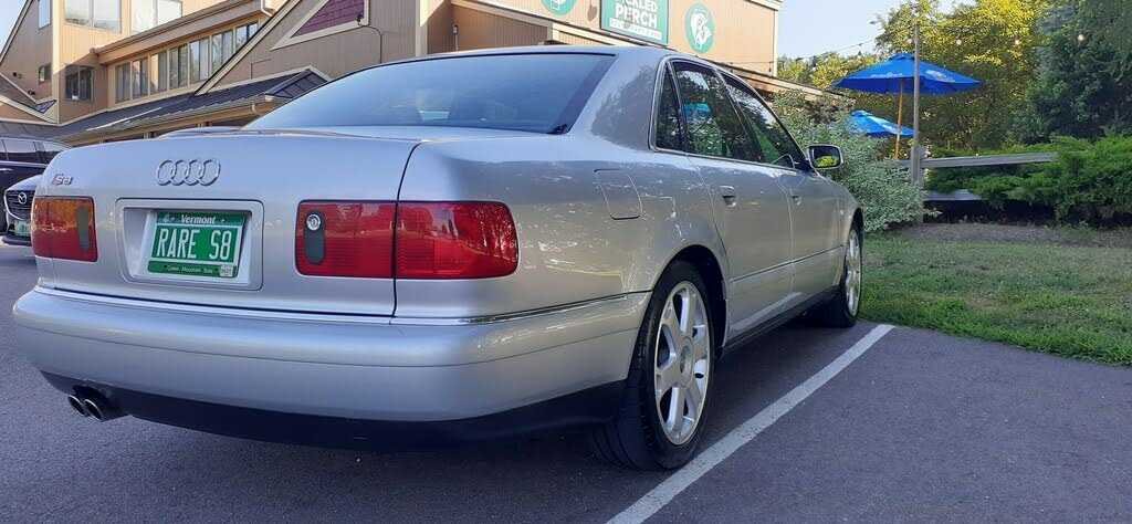 Audi S8