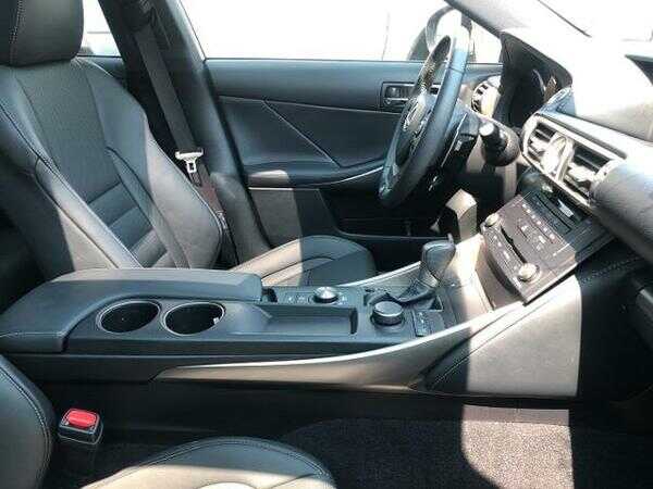 2015 Lexus IS