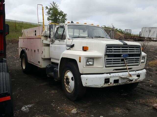 Ford F-700