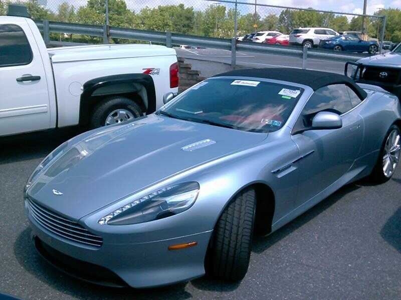Aston Martin DB9