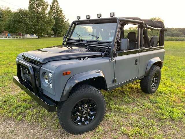 Land Rover Defender