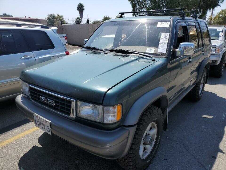 Isuzu Trooper