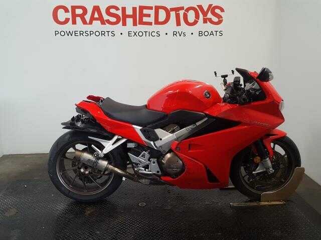 Honda VFR800F (INTERCEPTOR)