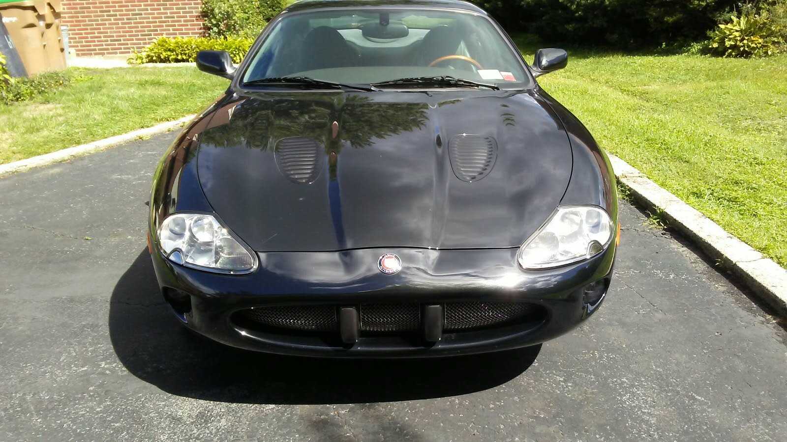 Jaguar XKR
