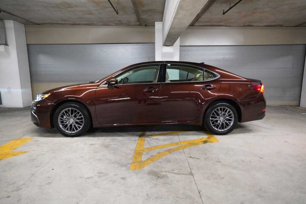 2018 Lexus ES