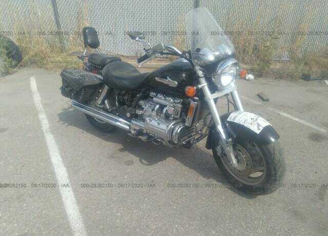 Honda GL1500C (VALKYRIE)