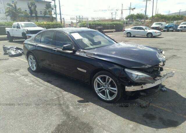 BMW 740i