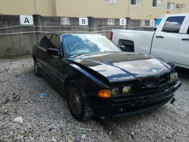 BMW 740i