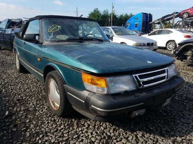 Saab 900