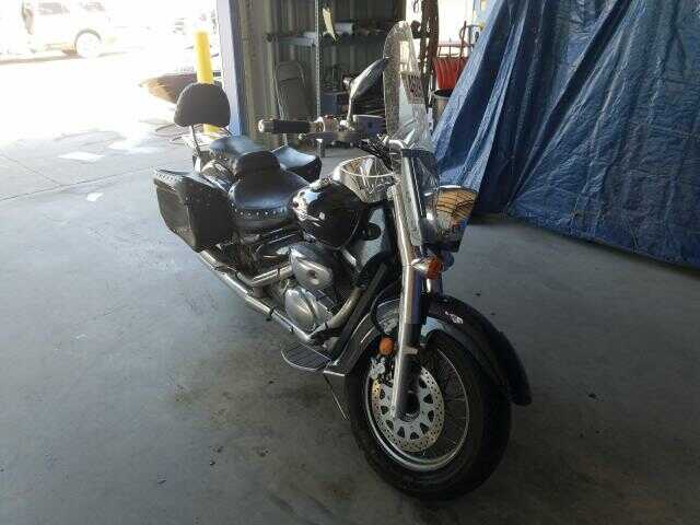 Suzuki VL800/VL800C/VL800T