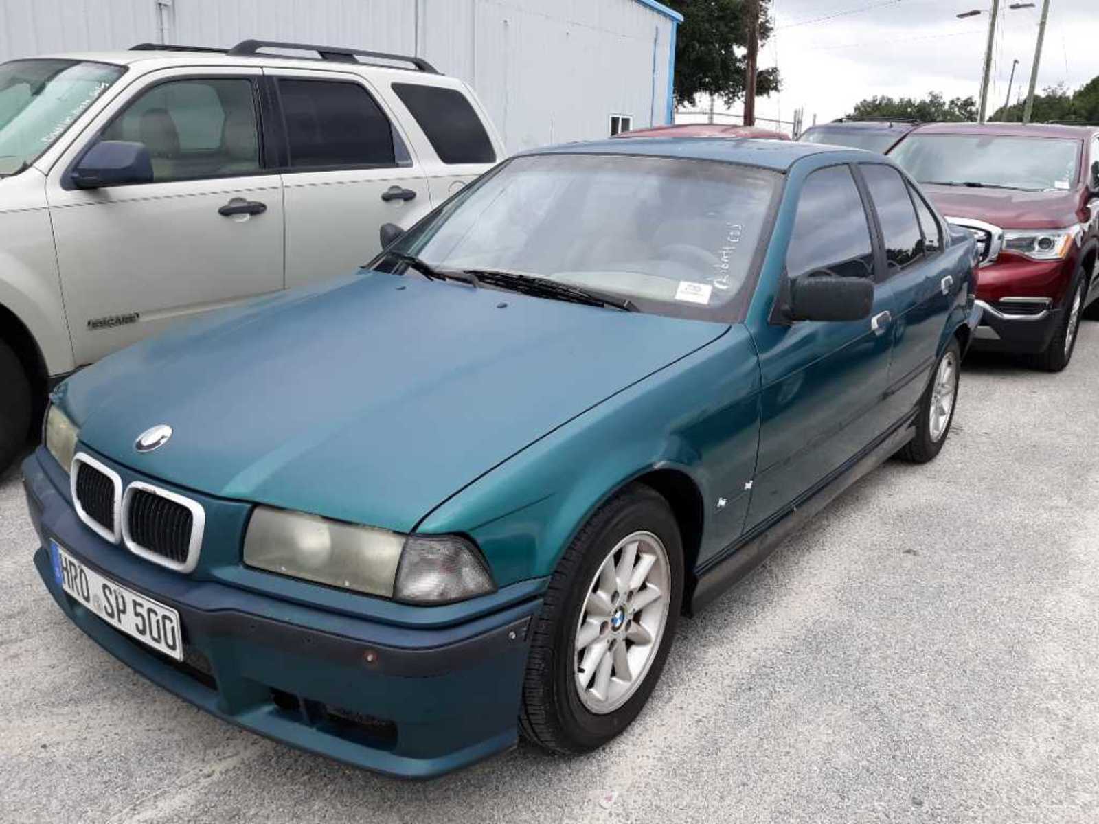 BMW 325i