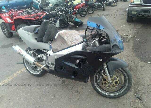 Suzuki GSX-R750